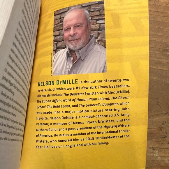 Book: The Maze by Nelson DeMille - Picture 7 of 10